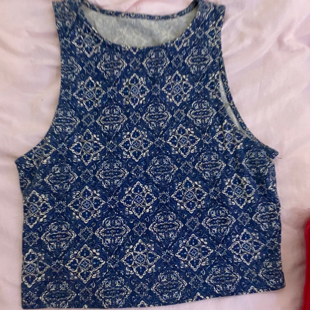 cool print crop top